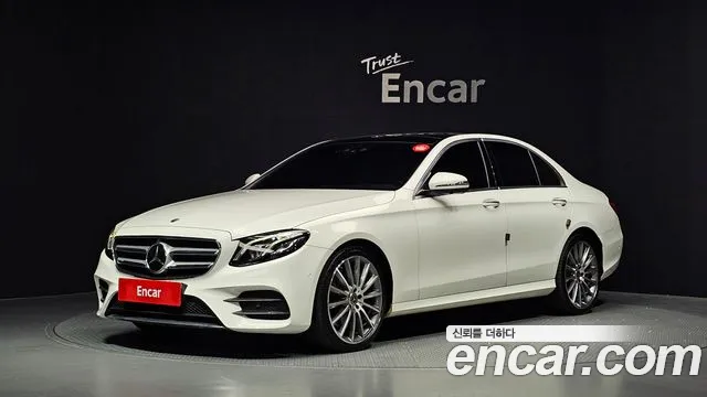 Mercedes-Benz E-Class 2019 — photo 1