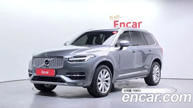 Volvo XC90 2017 — photo 1