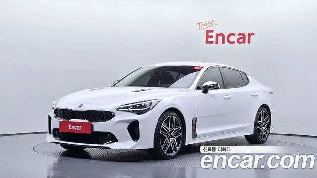 Kia Stinger 2021 — photo 1