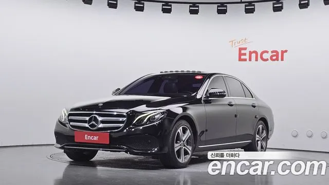 Mercedes-Benz E-Class 2019 — photo 1