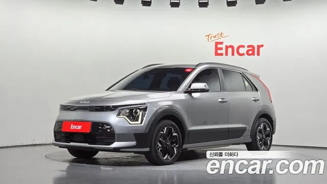Kia Niro 2024 — photo 1