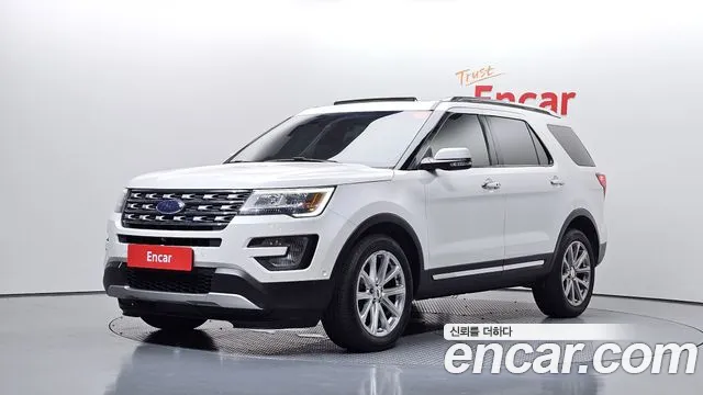 Ford Explorer 2017 — photo 1