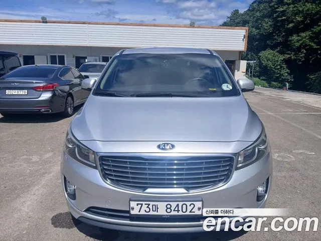 Kia Canival 2016 — photo 1