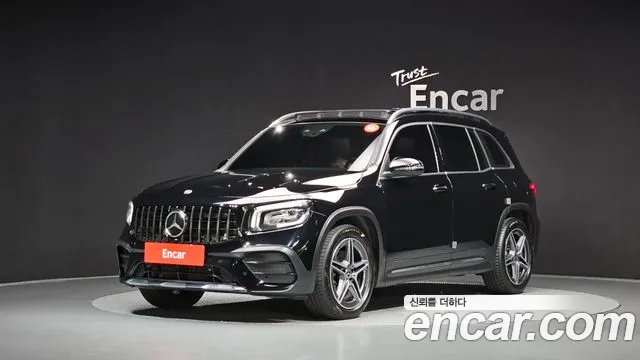 Mercedes-Benz GLB-Class 2022 — photo 1