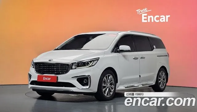 Kia Canival 2019 — photo 1