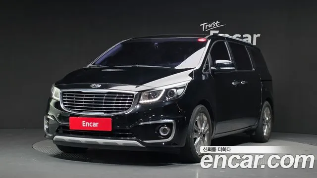 Kia Canival 2015 — photo 1