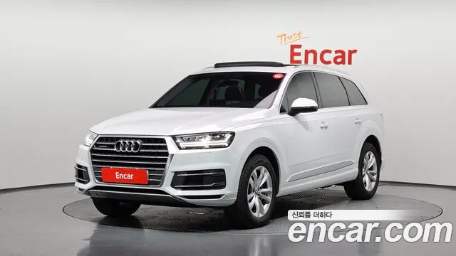 Audi Q7 2019 — photo 1