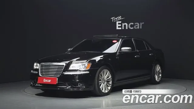 Chrysler 300C 2013 — photo 1