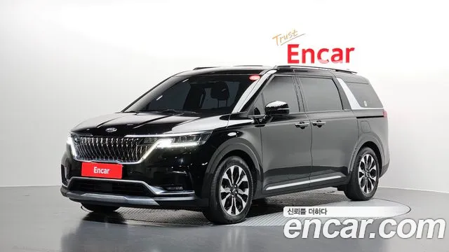 Kia Canival 2021 — photo 1