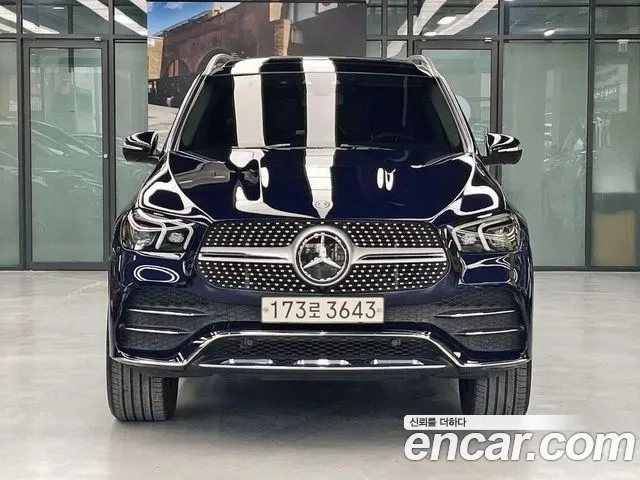 Mercedes-Benz GLE-Class 2020 — photo 1