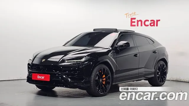 Lamborghini Urus 2021 — photo 1