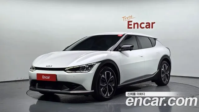 Kia EV6 2023 — photo 1