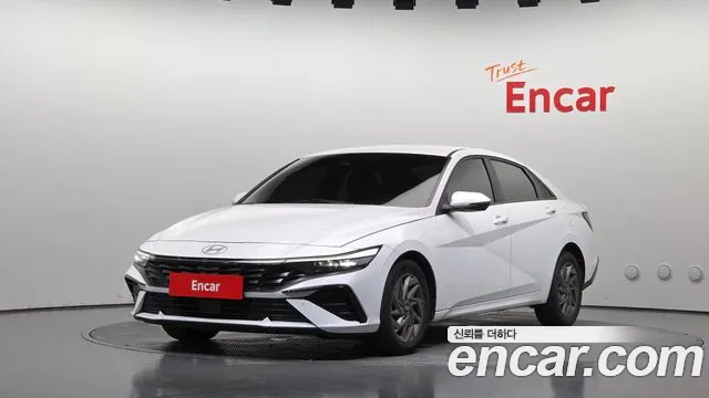 Hyundai AVANTE 2024 — photo 1