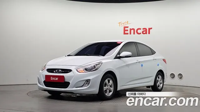 Hyundai Accent 2015 — photo 1