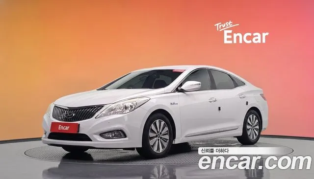 Hyundai Grandeur 2015 — photo 1
