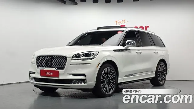 Lincoln Aviator 2022 — photo 1