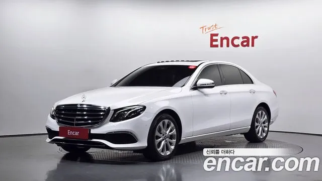 Mercedes-Benz E-Class 2019 — photo 1