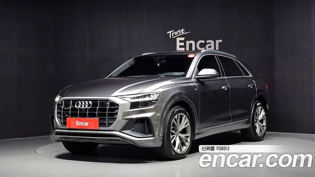 Audi Q8 2020 — photo 1