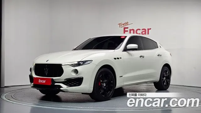 Maserati Levante 2018 — photo 1