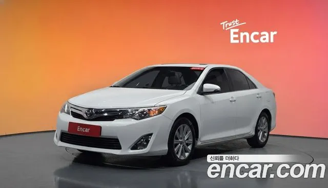 Toyota Camry 2013 — photo 1