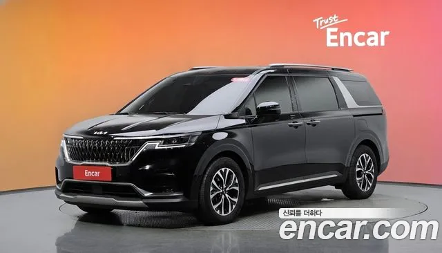 Kia Canival 2022 — photo 1