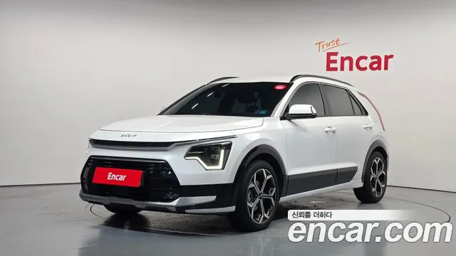 Kia Niro 2023 — photo 1