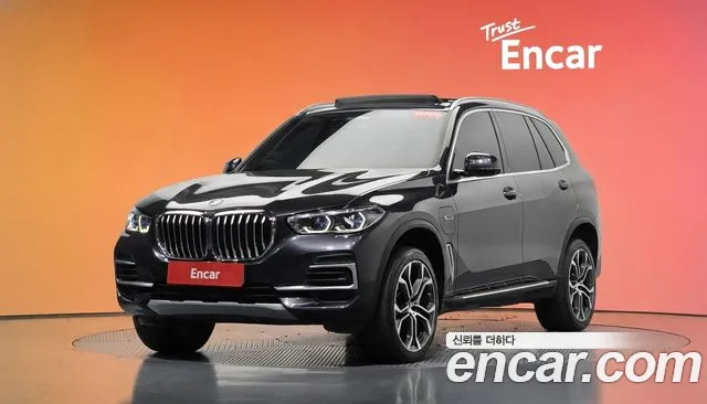 BMW X5 2022 — photo 1