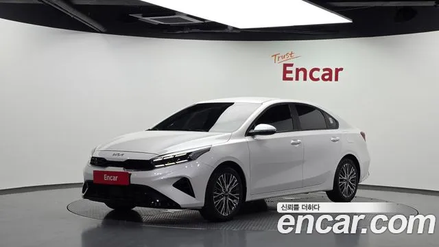 Kia K3 2022 — photo 1