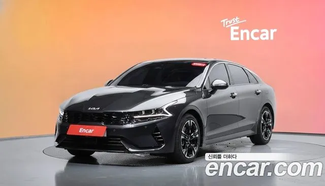 Kia K5 2023 — photo 1