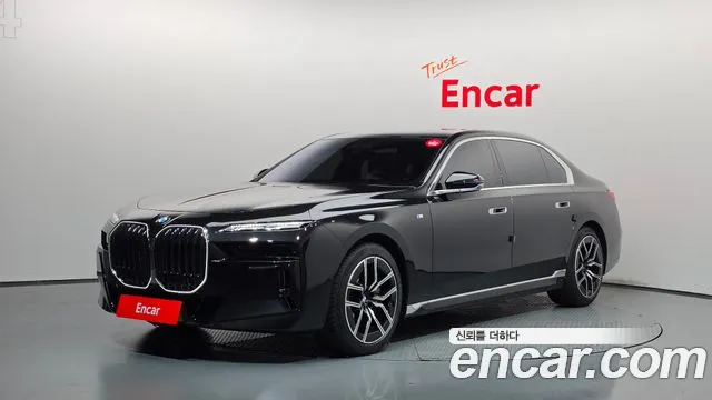 BMW 7-Series 2024 — photo 1