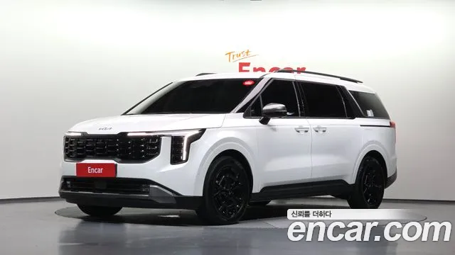 Kia Canival 2025 — photo 1