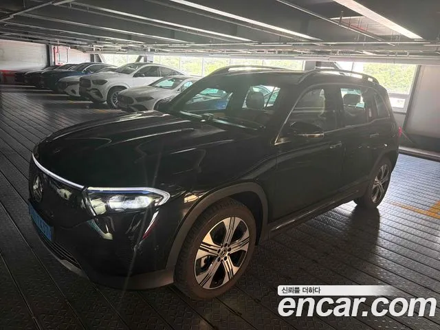 Mercedes-Benz EQB 2026 — photo 1