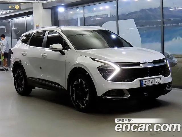 Kia Sportage 2023 — photo 1
