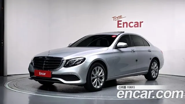 Mercedes-Benz E-Class 2018 — photo 1