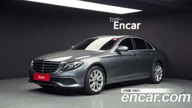Mercedes-Benz E-Class 2018 — photo 1