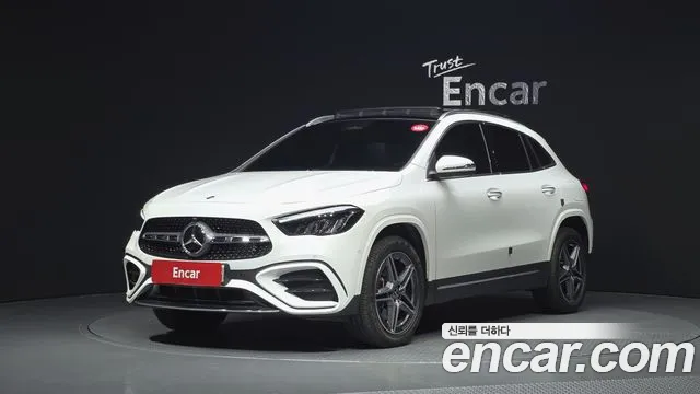 Mercedes-Benz GLA-Class 2025 — photo 1