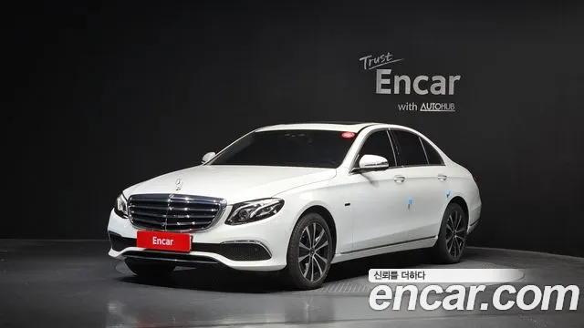 Mercedes-Benz E-Class 2020 — photo 1