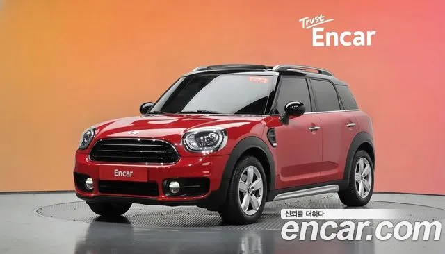 Mini Countryman 2018 — photo 1