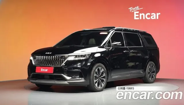 Kia Canival 2022 — photo 1