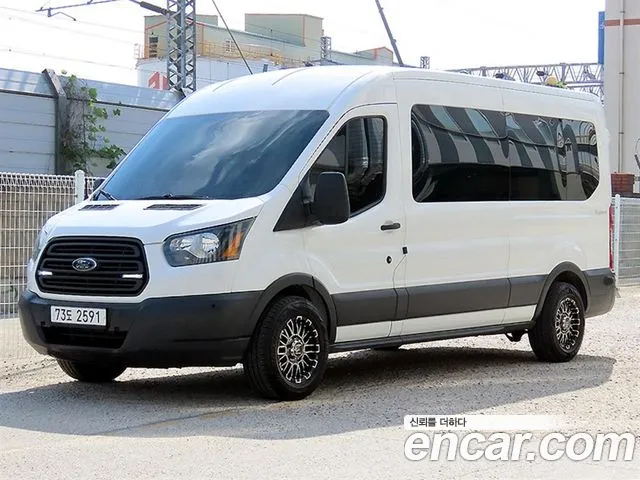Ford Transit 2016 — photo 1