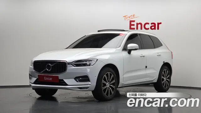 Volvo XC60 2018 — photo 1
