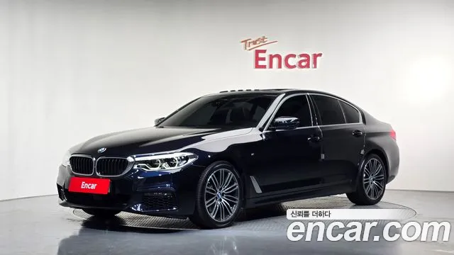 BMW 5-Series 2020 — photo 1