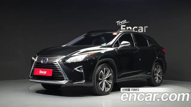 Lexus RX 2019 — photo 1
