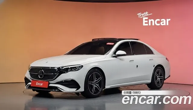 Mercedes-Benz E-Class 2026 — photo 1