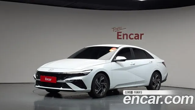 Hyundai AVANTE 2024 — photo 1