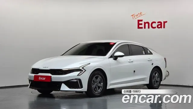 Kia K5 2025 — photo 1
