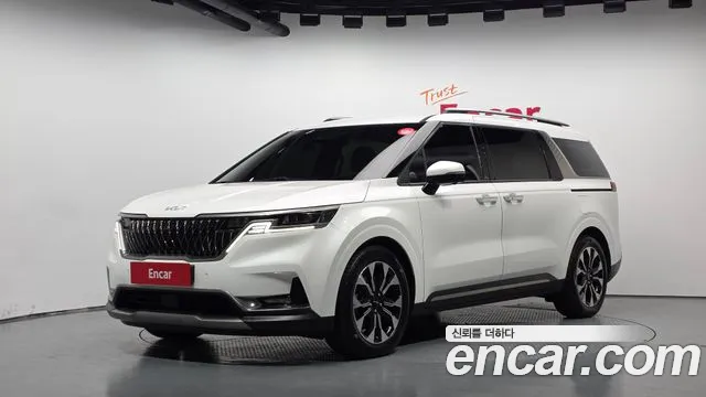 Kia Canival 2022 — photo 1