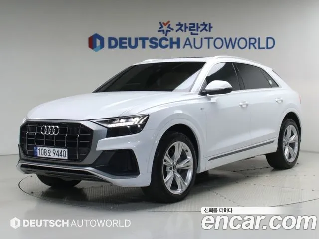 Audi Q8 2023 — photo 1