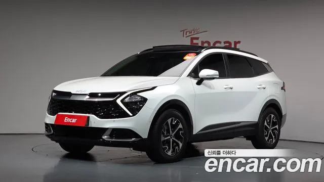 Kia Sportage 2023 — photo 1