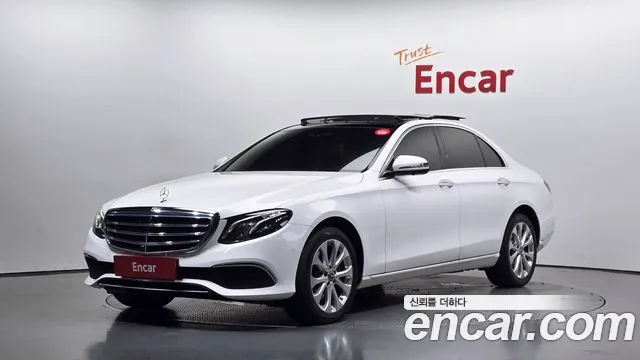 Mercedes-Benz E-Class 2019 — photo 1